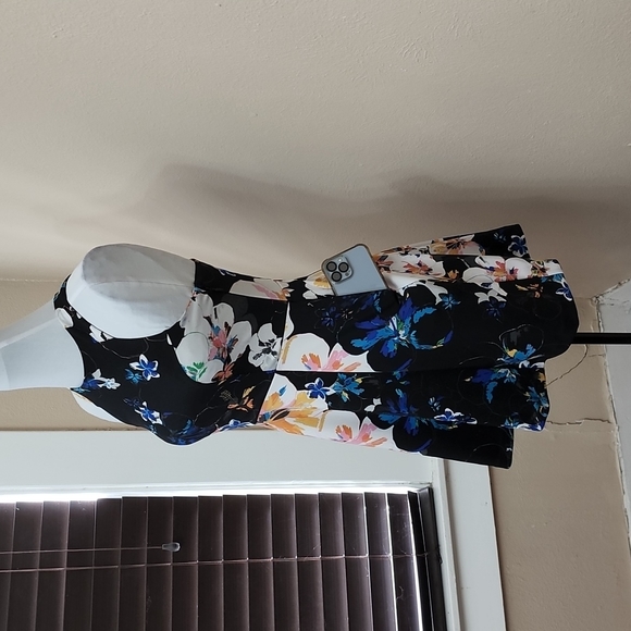 Express floral print dress - Picture 3 of 8